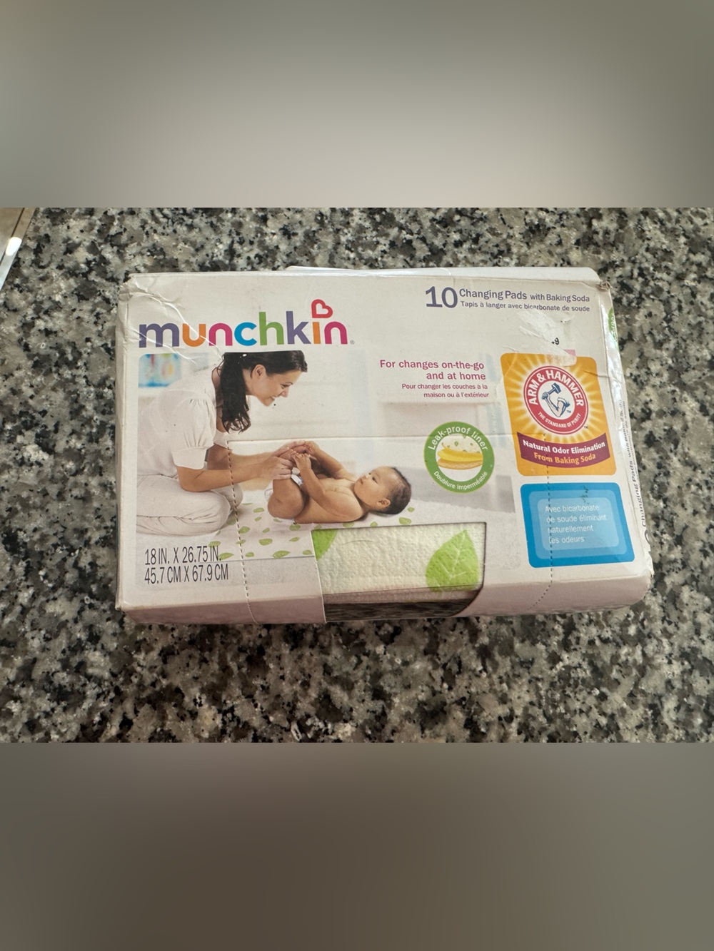 Munchkin White Changing Pads with Green Leaf Accents